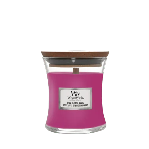 Woodwick Wild Berry & Beets scented candle with beet, berry and orange aroma